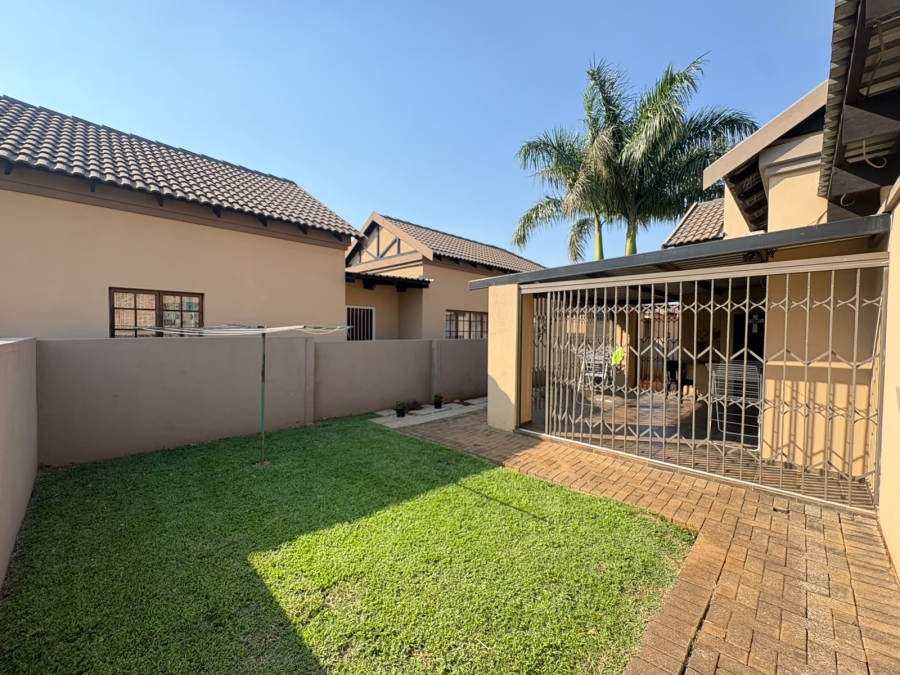 2 Bedroom Property for Sale in Waterval East North West